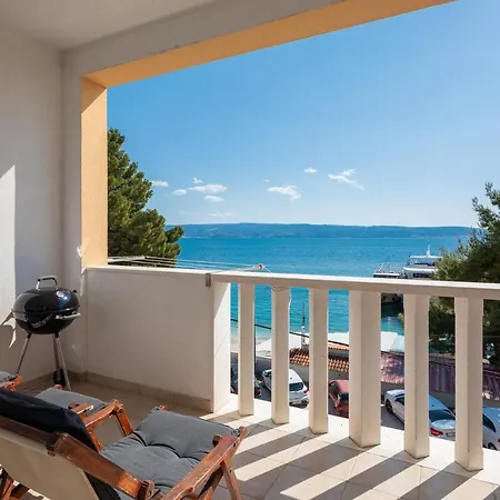 J.B. Beachfront Suites Jesenice  Exterior photo