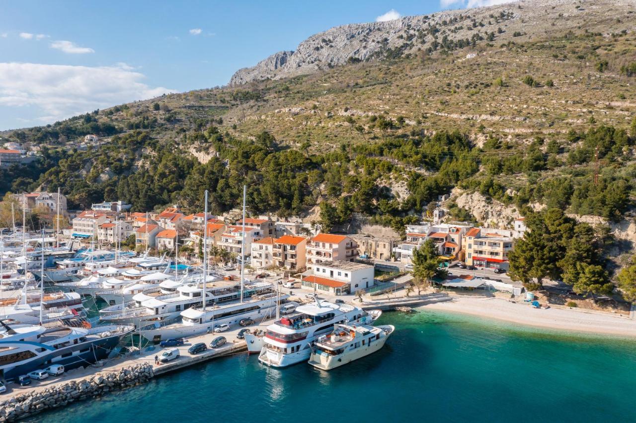 J.b. Beachfront * Jesenice (Split-Dalmatia)