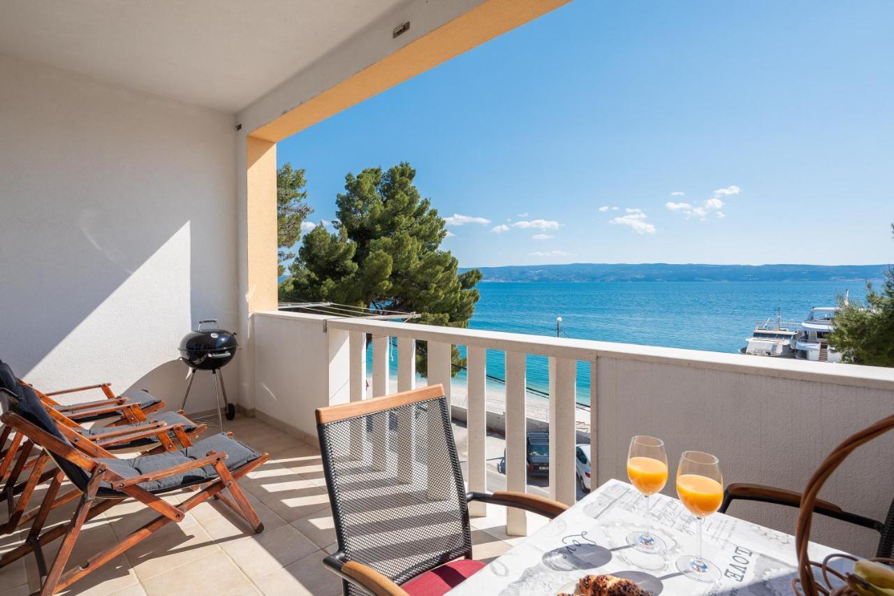 J.b. Beachfront Apartment