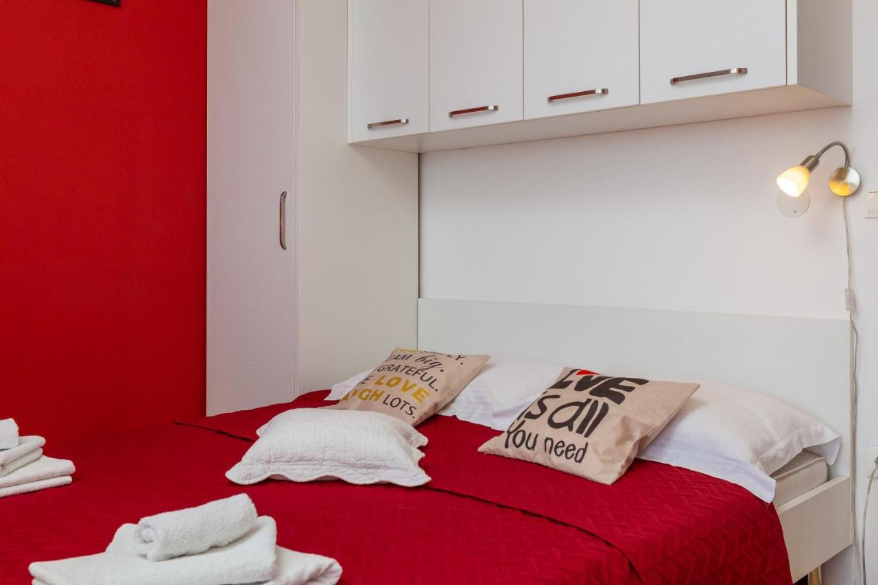 J.b. Beachfront Jesenice (Split-Dalmatia)