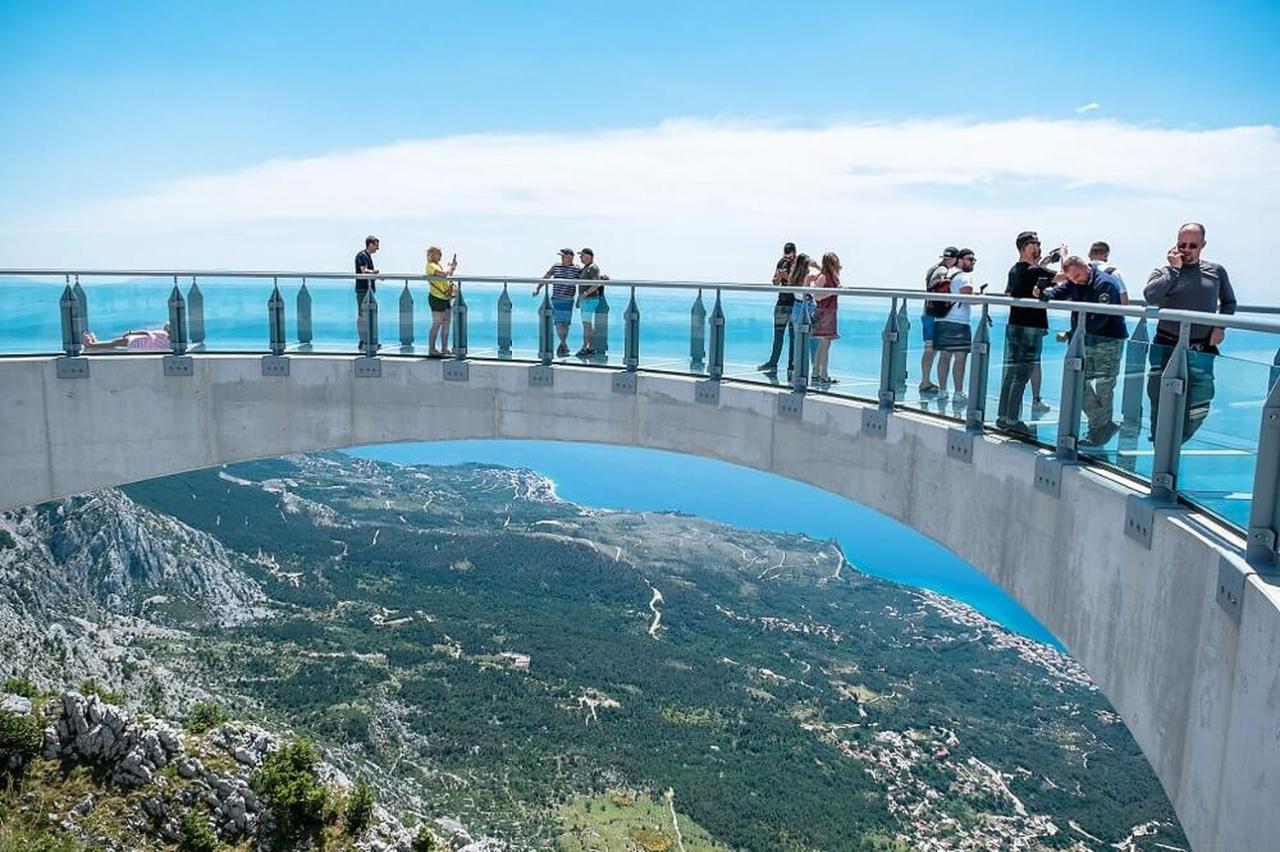 J.b. Beachfront Jesenice (Split-Dalmatia)