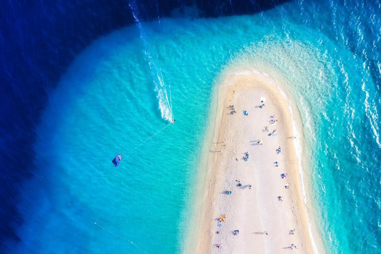 J.b. Beachfront * Jesenice (Split-Dalmatia)